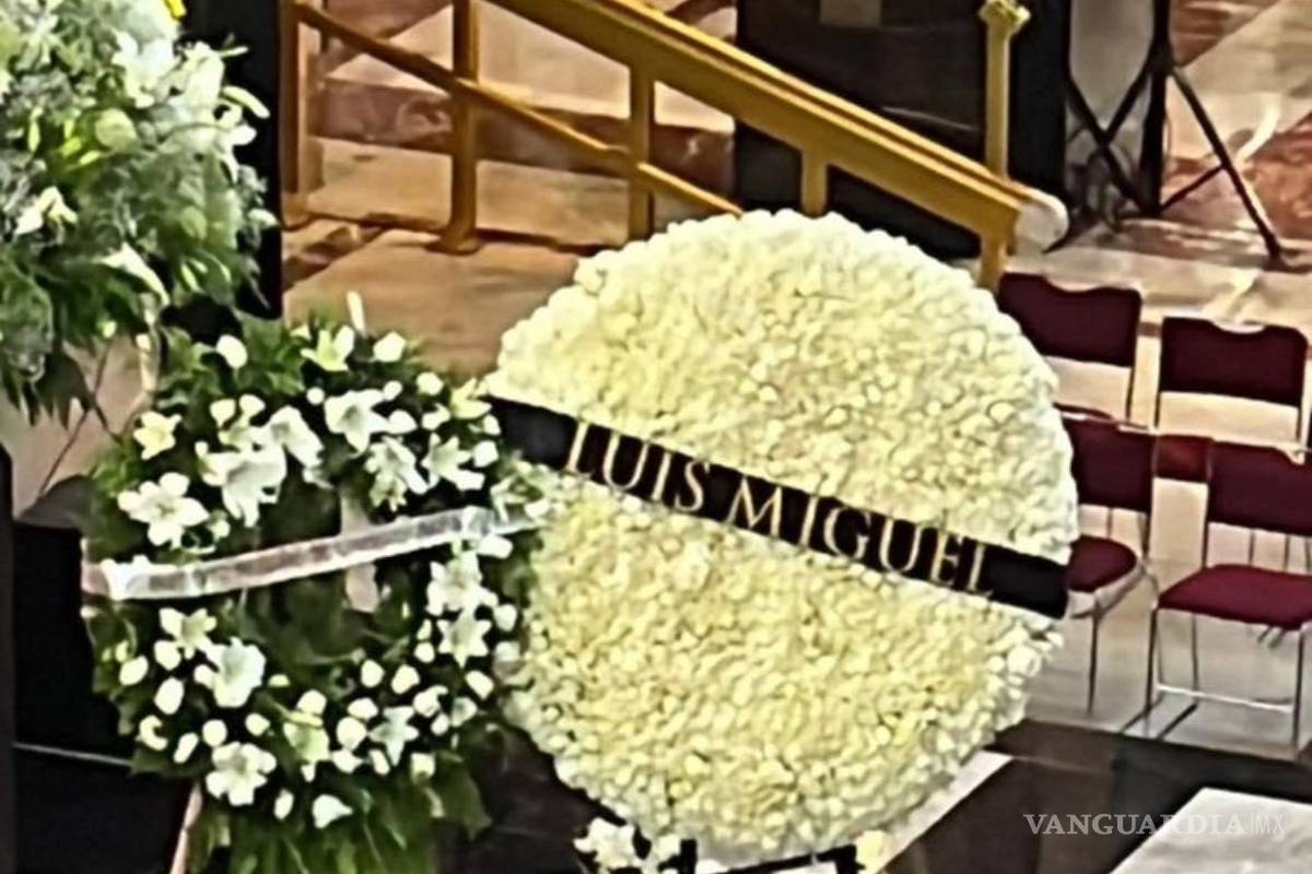 $!Se ‘hace presente’ Luis Miguel en homenaje a Silvia Pinal en Bellas Artes