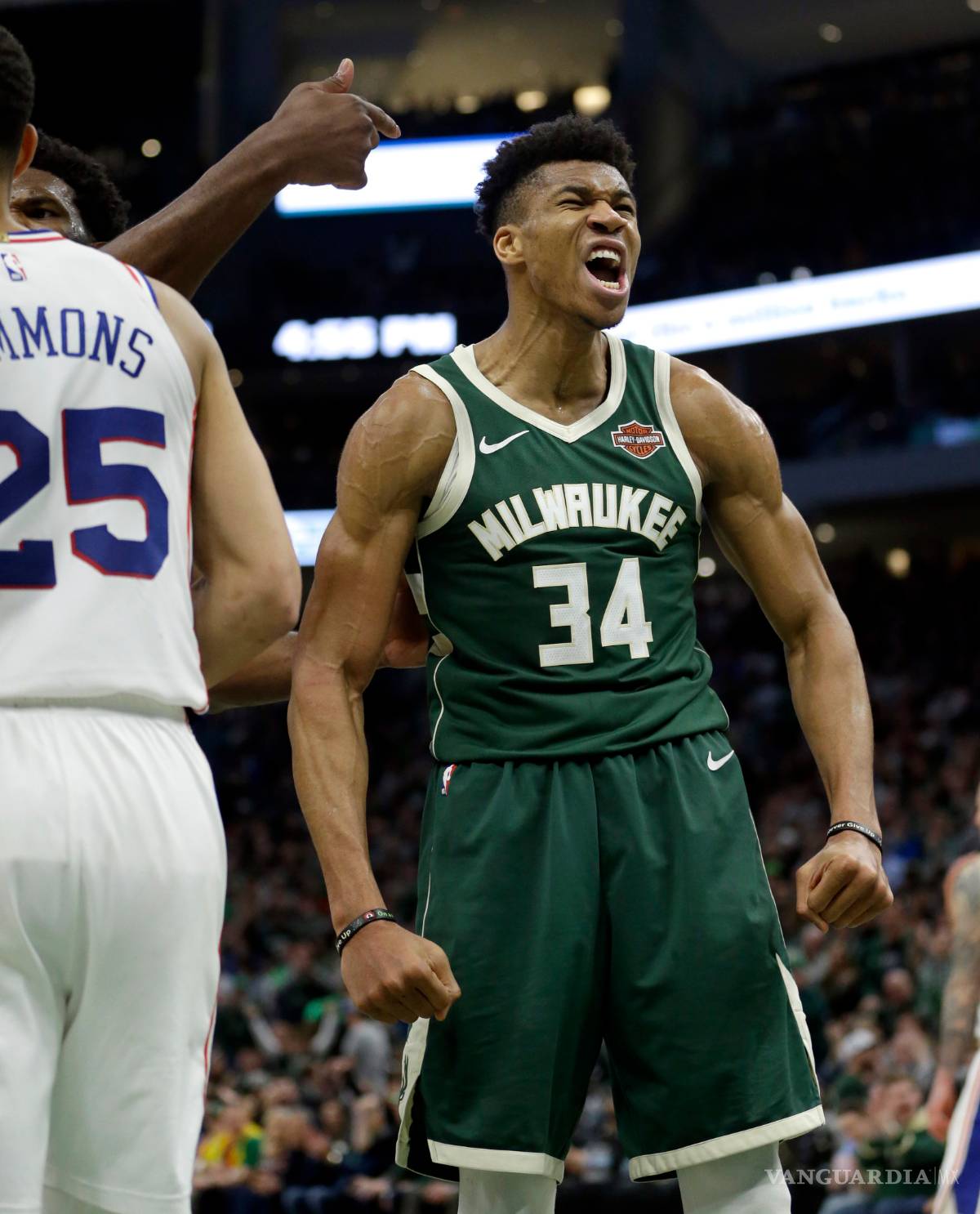 $!Giannis Antetokounmpo sobrepasa los 50 puntos por primera vez en su carrera