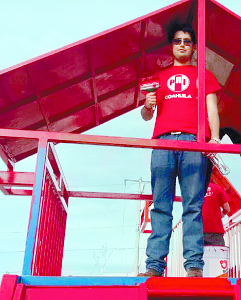 Señalan que el PRI cambia el color a plazas de Saltillo