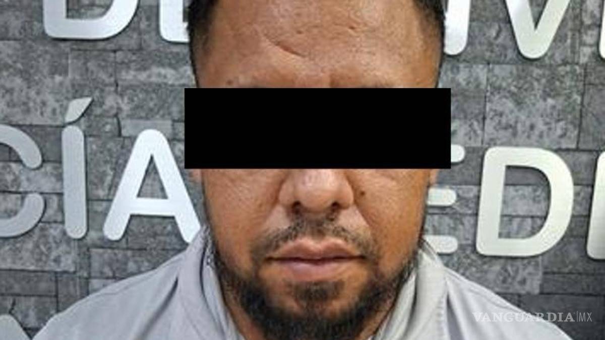 Aseguran 210 armas en Nuevo León; detienen a tres por presunto tráfico desde Texas
