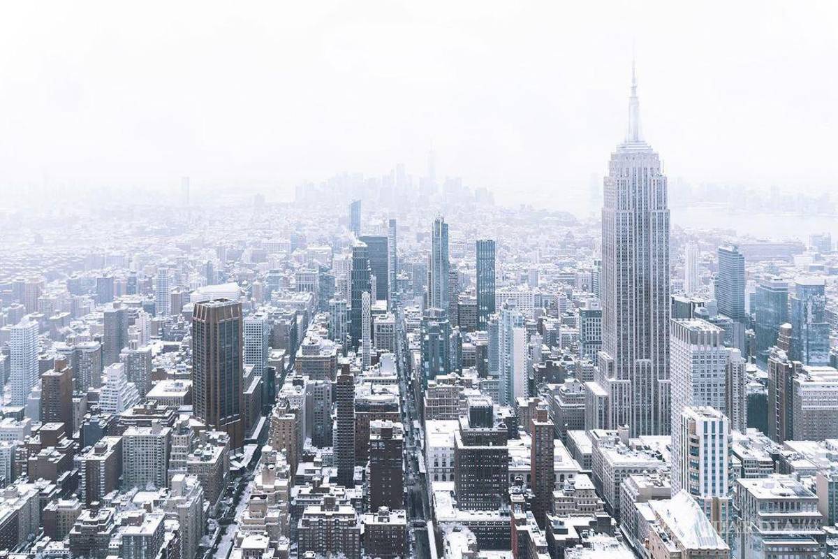 Tormenta invernal provoca más de 10 mil retrasos aéreos y mil 700 cancelaciones en Nueva York