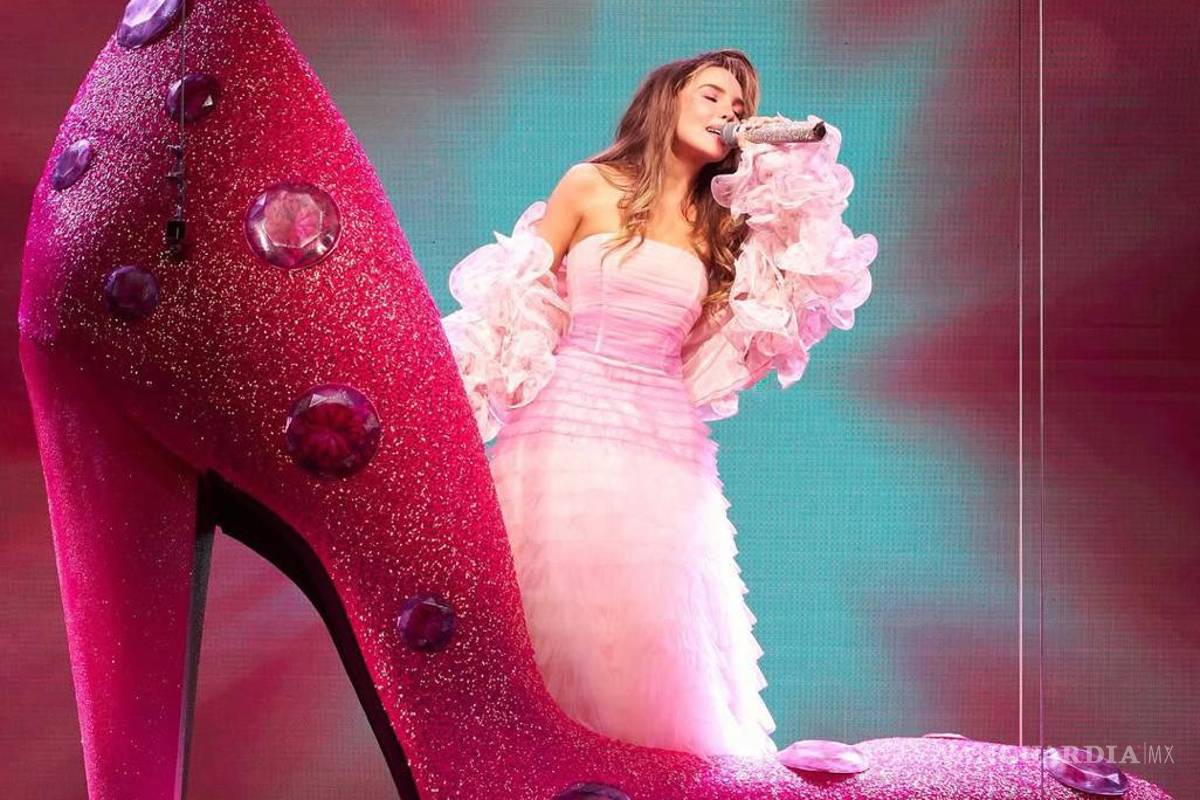 Debuta Belinda en ‘Mentiras, El musical’ ‘envuelta’ en Chanel, Louis Vuitton y Dior