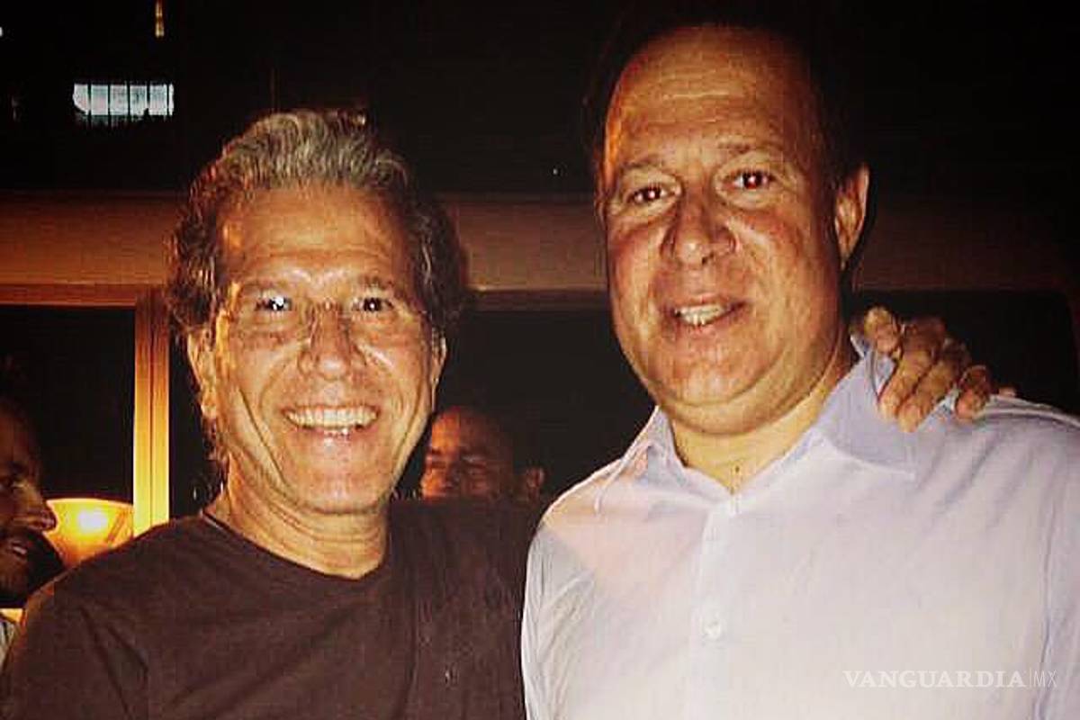 $!El ex presidente de Panamá, Juan Carlos Varela, con el autor.