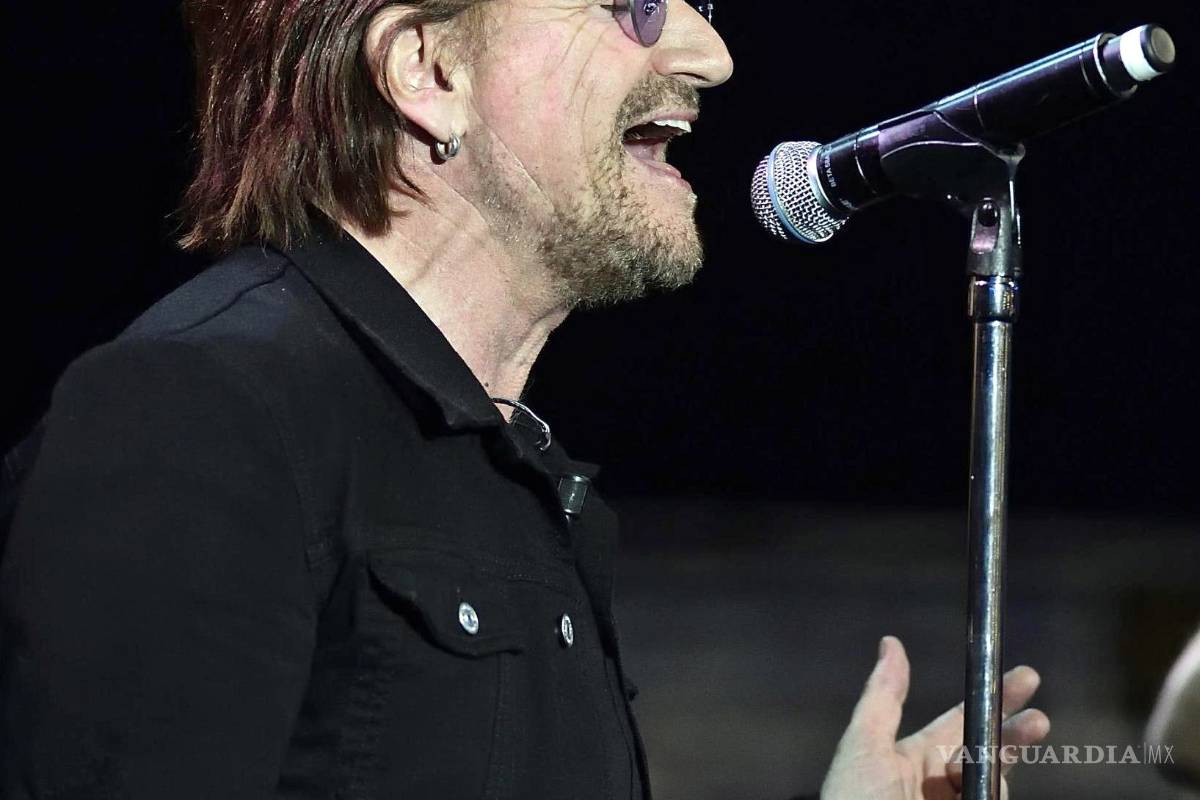 Bono recupera la voz tras concierto en Berlín y continúa con la gira
