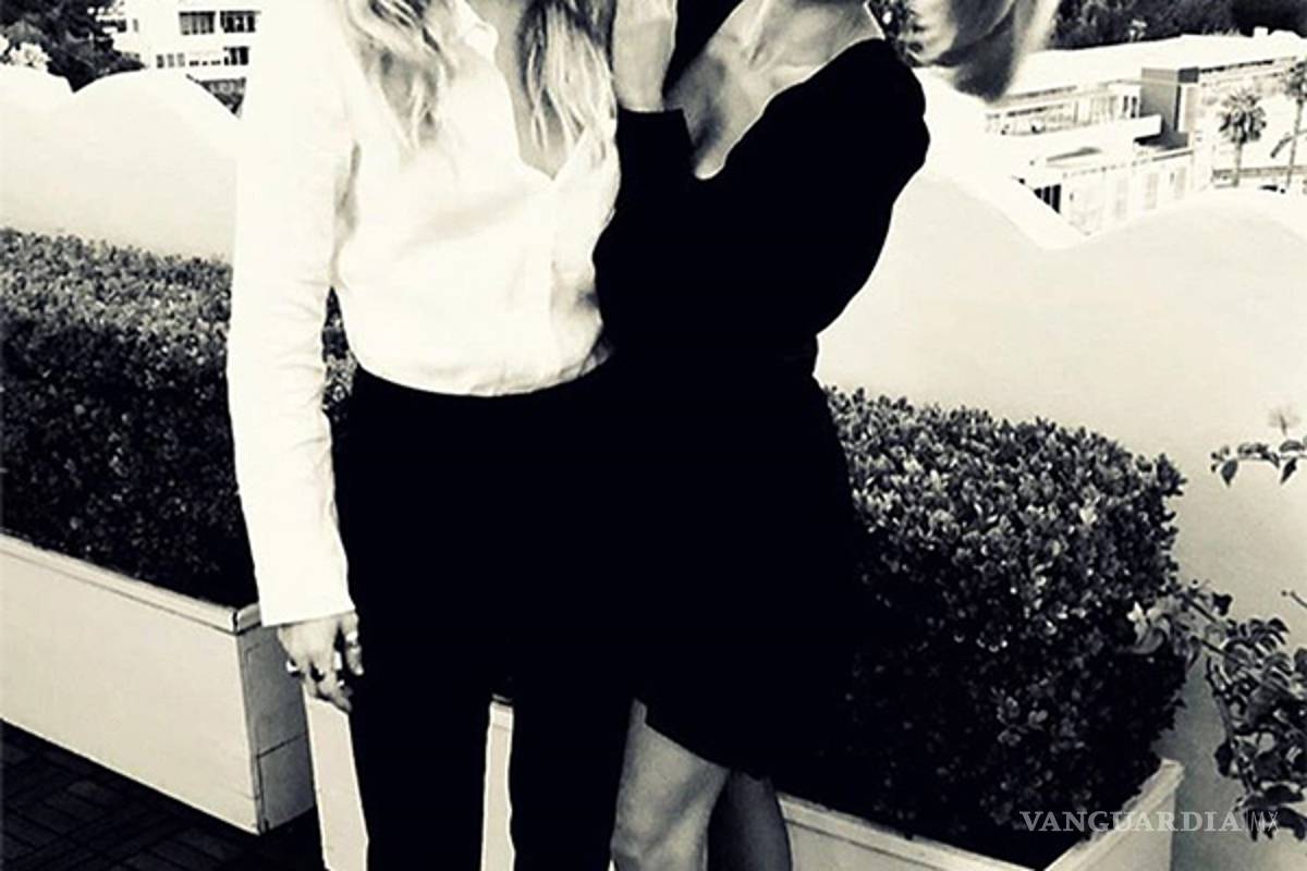 Miley Cyrus festeja el cumpleaños de su novia Kaitlynn Carter