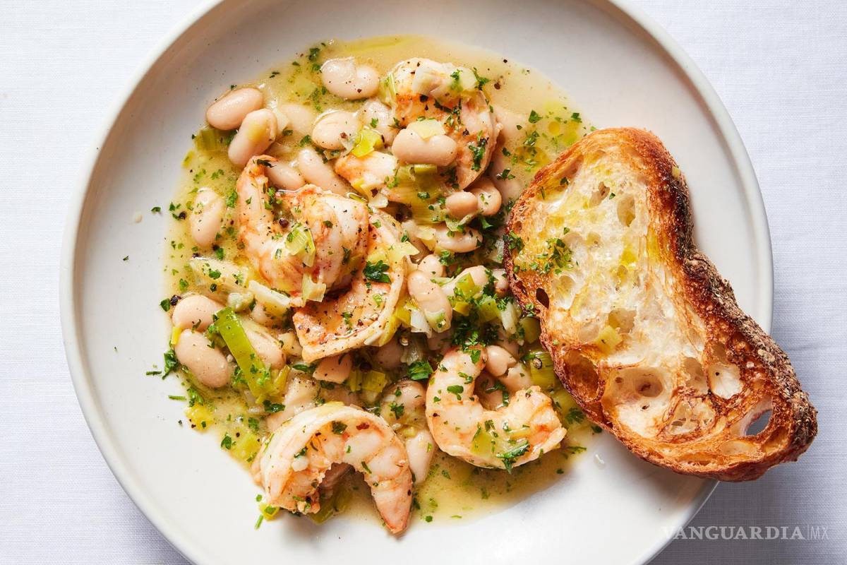 Receta: Estofado de frijoles y camarones al limón