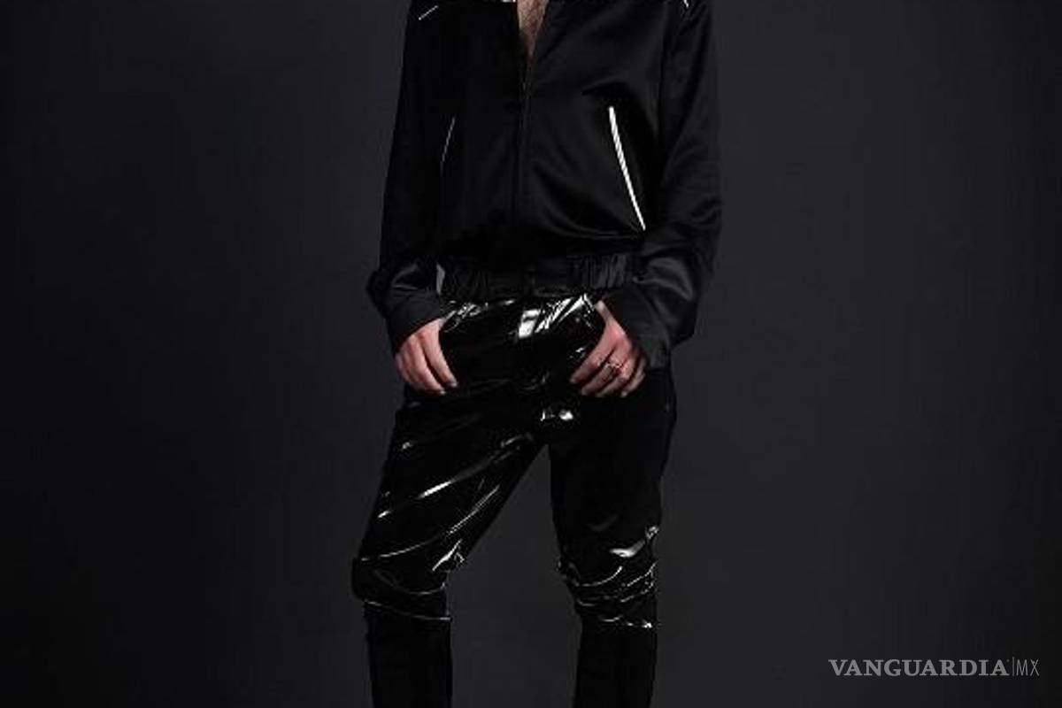 Luisito Comunica encabeza portada de Playboy África