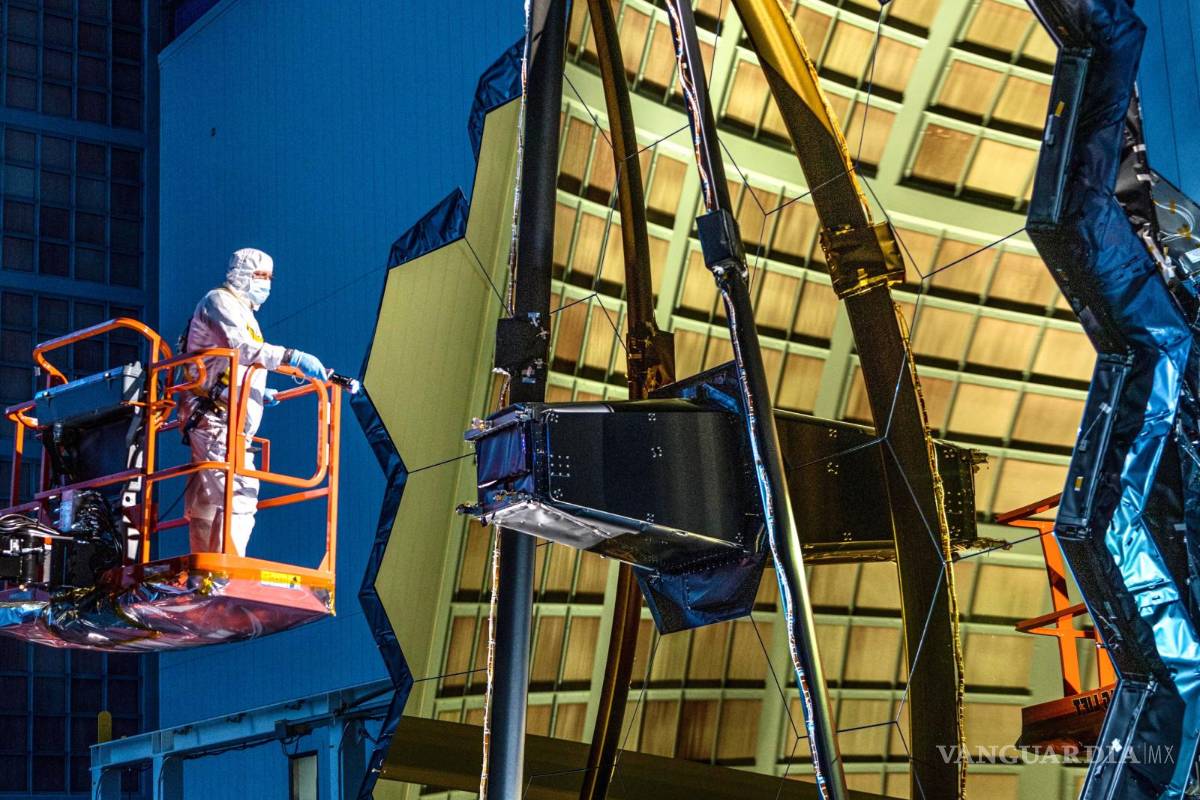 Golpea ‘micrometeorito’ a telescopio James Webb