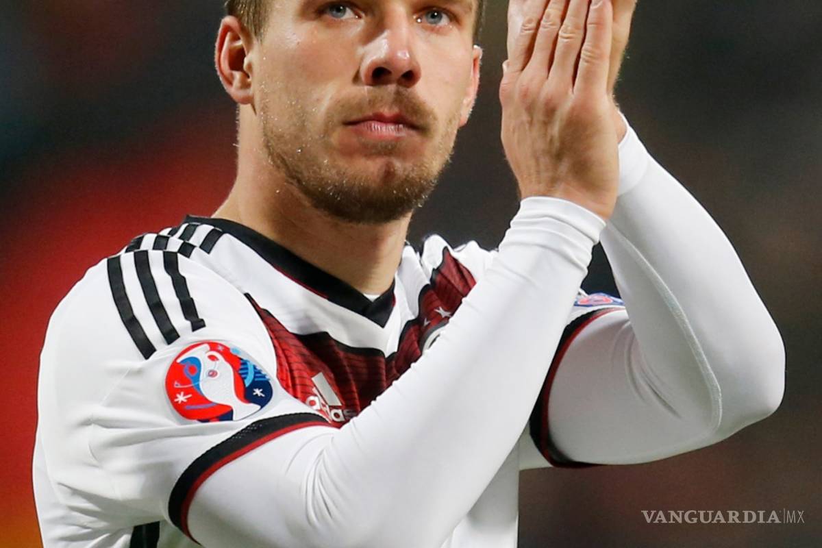 Lukas Podolski se despide de la selección alemana