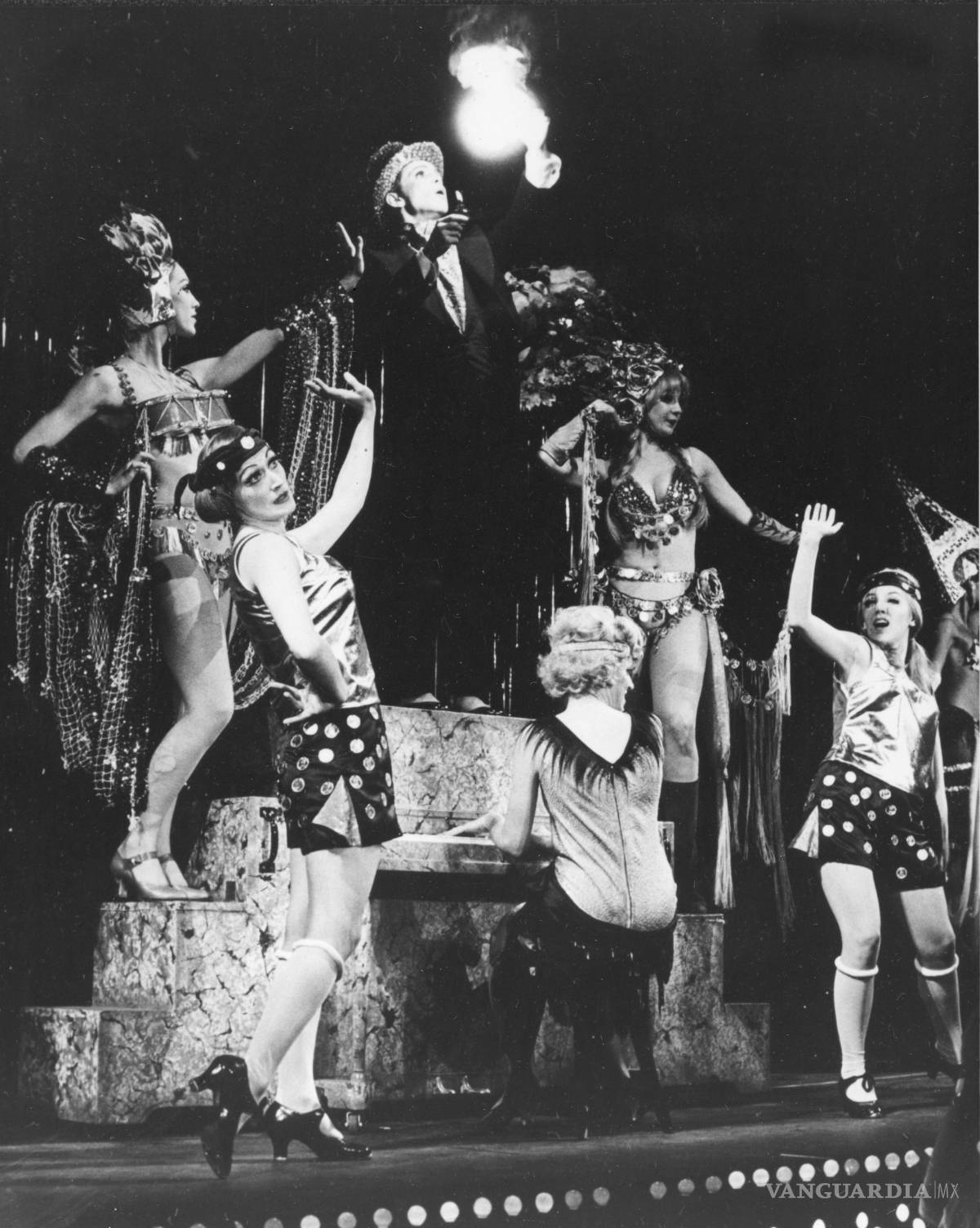 $!Muere a los 98 años Joe Masteroff, autor de “Cabaret"