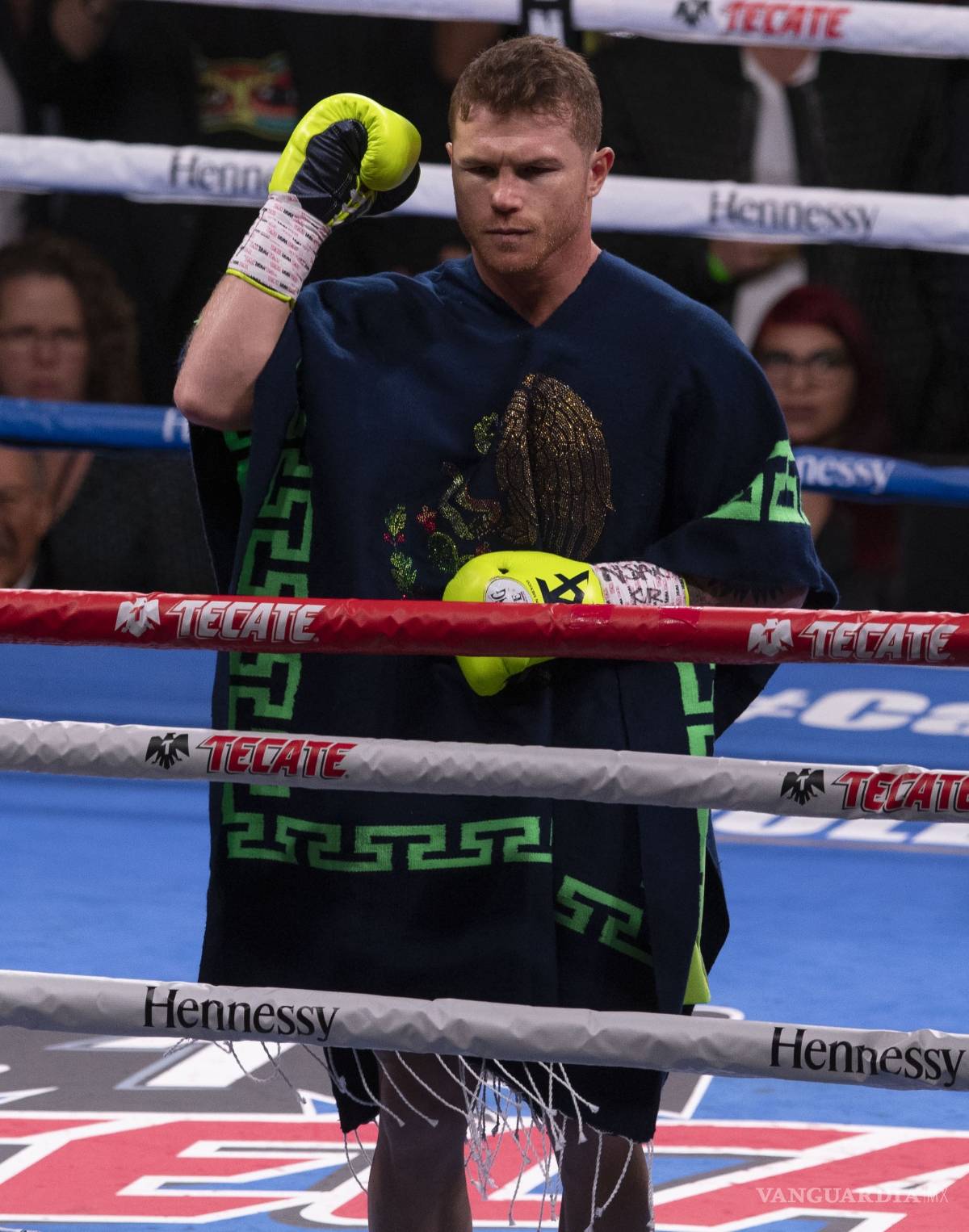 $!‘Canelo’ Álvarez entierra a Kovalev y consigue su cuarto título