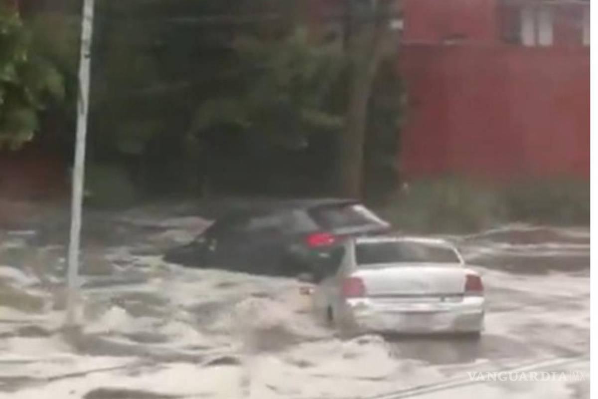 Colapsan lluvias torrenciales a Capital
