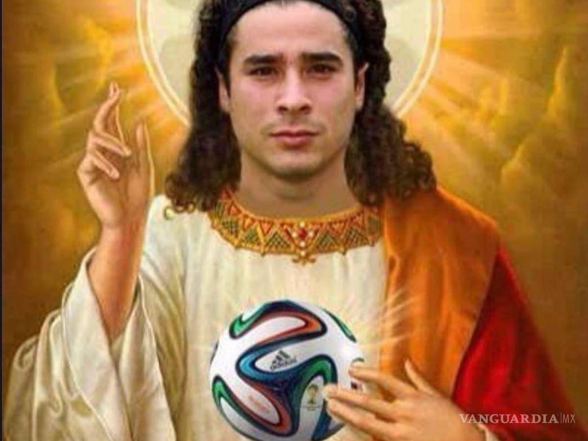 $!¡Ochoa, yo te rezo! ‘Inmortalizan’ al portero mexicano tras atajar penal de Lewandowski en Qatar