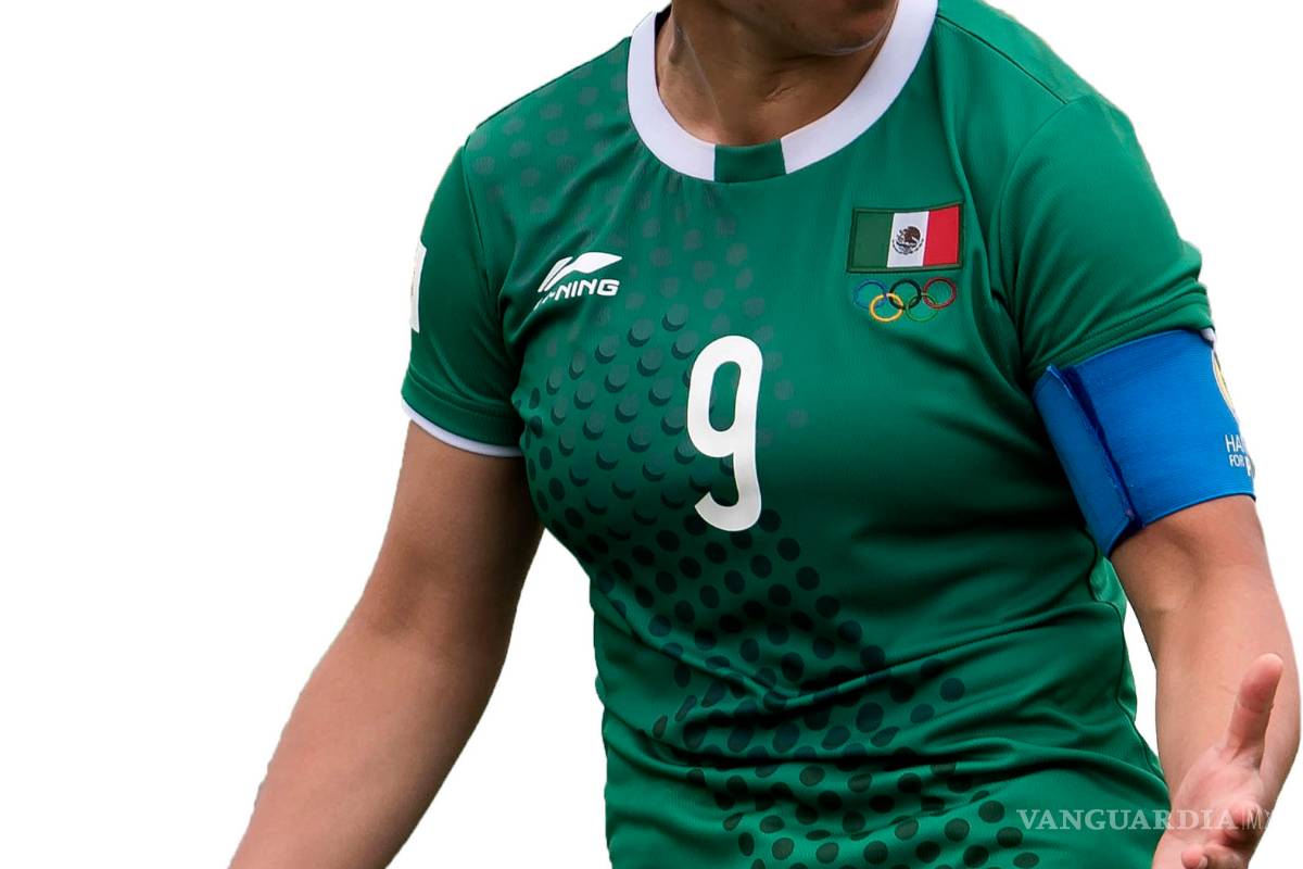 Truena Charlyn Corral contra la Federación Mexicana de Futbol