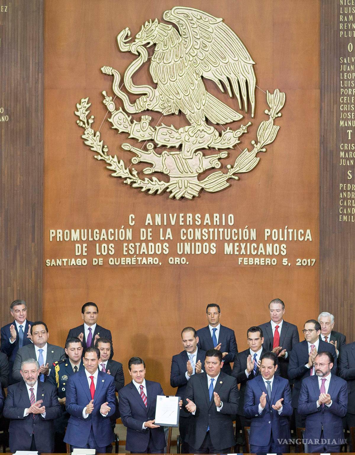 $!En el centenario de la Constitución Peña Nieto llama a la unidad