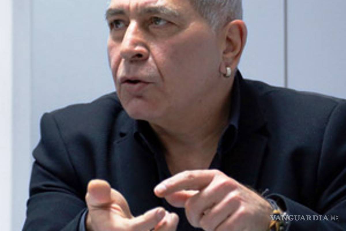 Detienen en Turquía al director del periódico Cumhuriyet