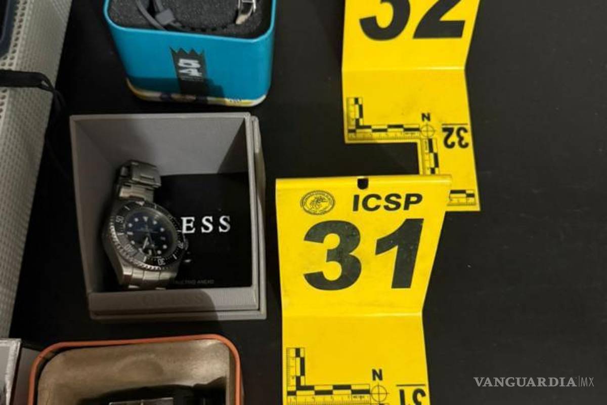 Catean casa de Monterrey por homicidio y encuentran armas