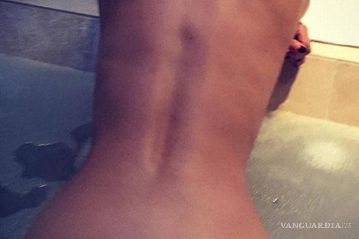 $!Usher publicó en Instagram una foto de su esposa desnuda