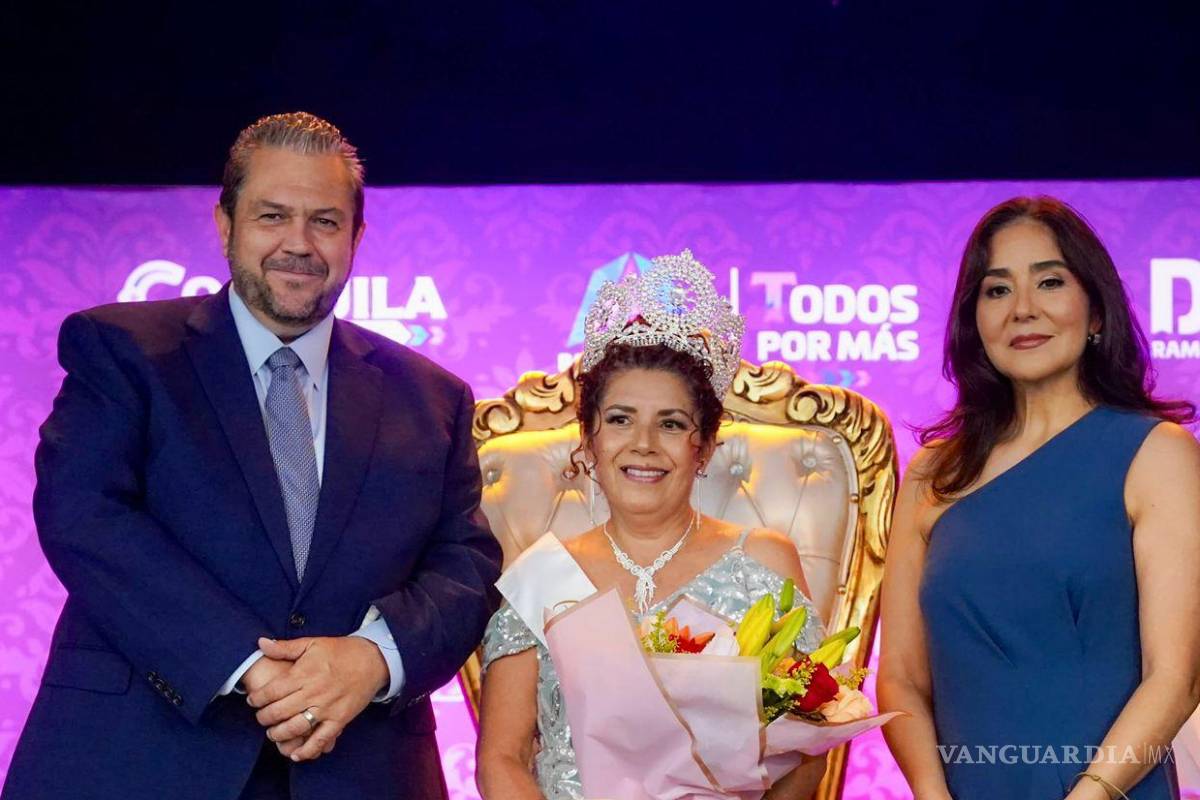 María Eugenia Herrera, coronada Reina de las Personas Mayores en Ramos Arizpe