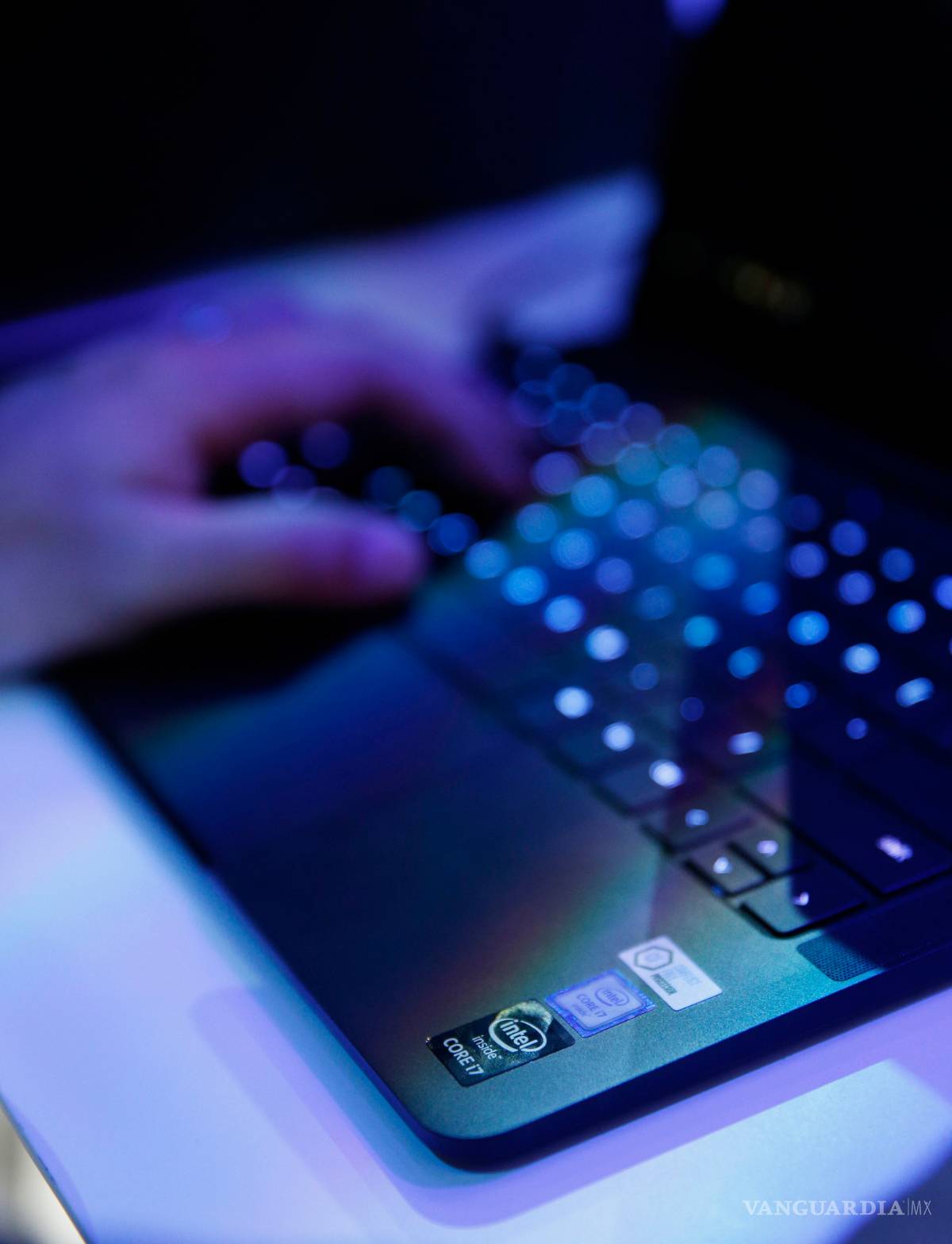 $!Intenta Intel solucionar el agujero de seguridad que afecta a millones de dispositivo