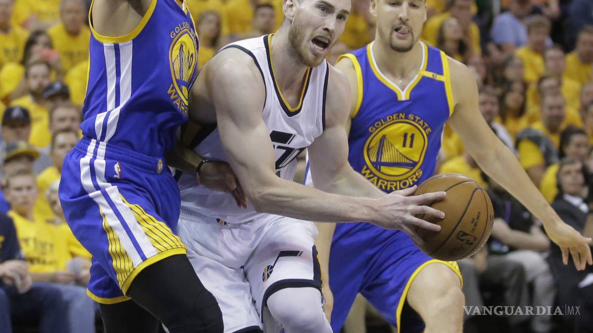 Warriors deja al Jazz sin armonía