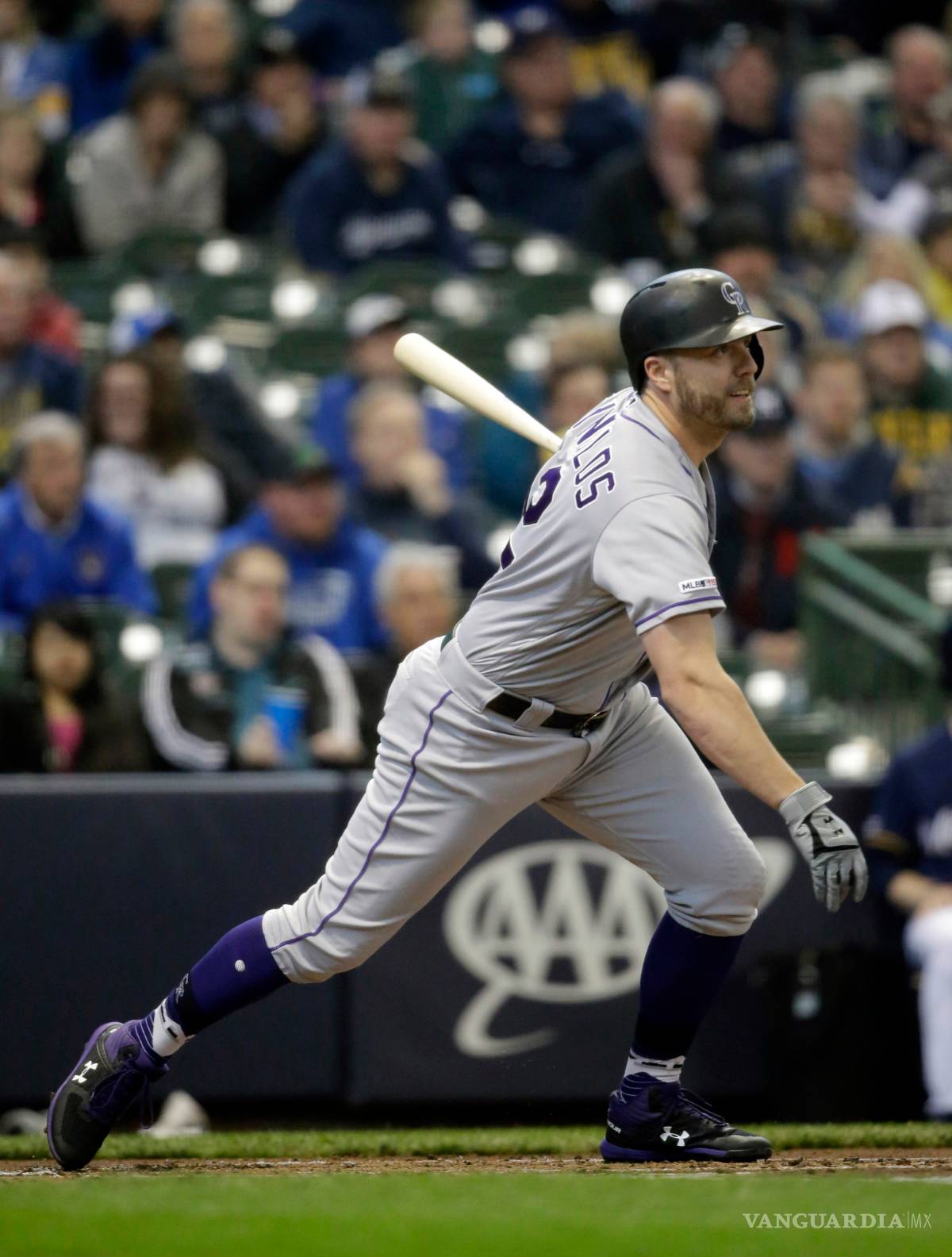 $!Los Rockies ligan su triunfo 12 de 17 juegos consecutivos para vencer a los Cerveceros