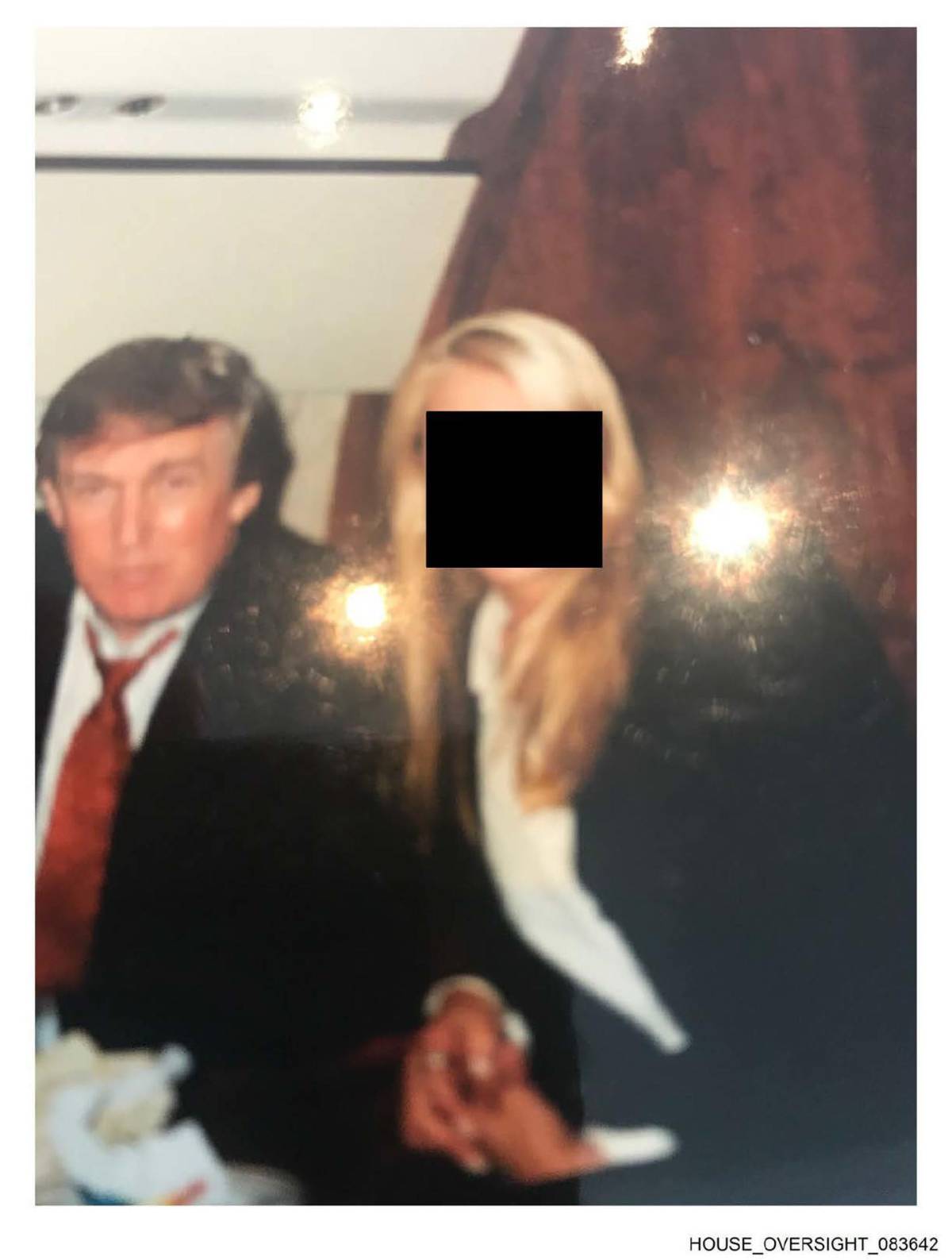 $!Fotografía sin fecha específica del presidente de los Estados Unidos, Donald Trump, junto a una mujer.