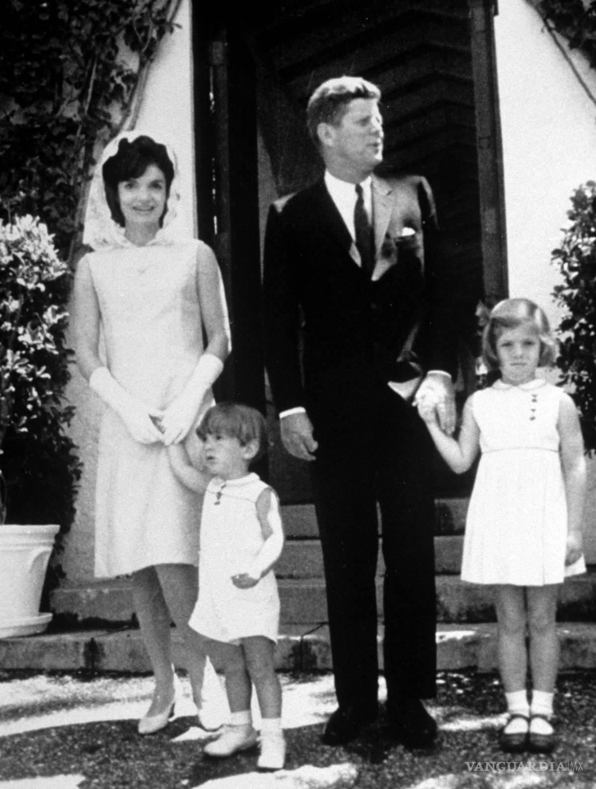 $!John-John Kennedy, hace 20 años fallecía en un terrible accidente de aviación