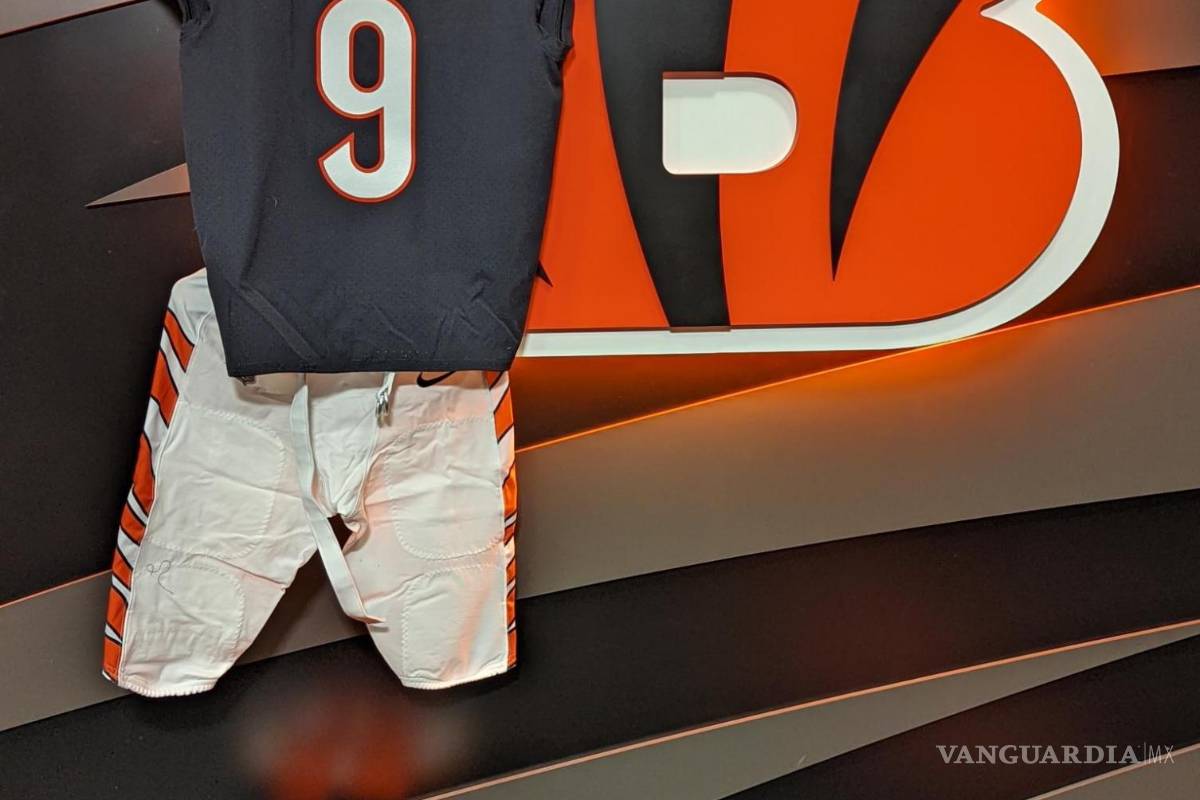 Los Bengals develan uniforme para el Super Bowl