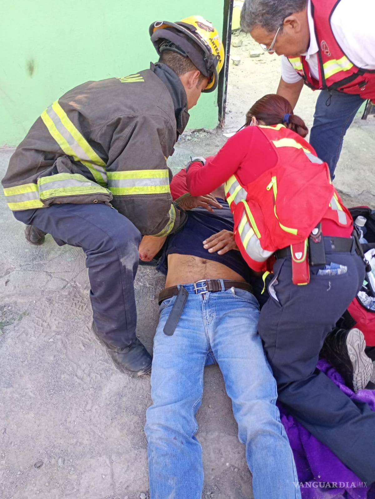 $!Otros dos miembros de la familia terminaron lesionados.