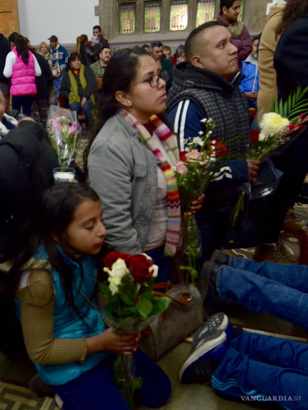 $!Cientos de saltillenses celebran a la Virgen de Guadalupe con ‘Las Mañanitas’