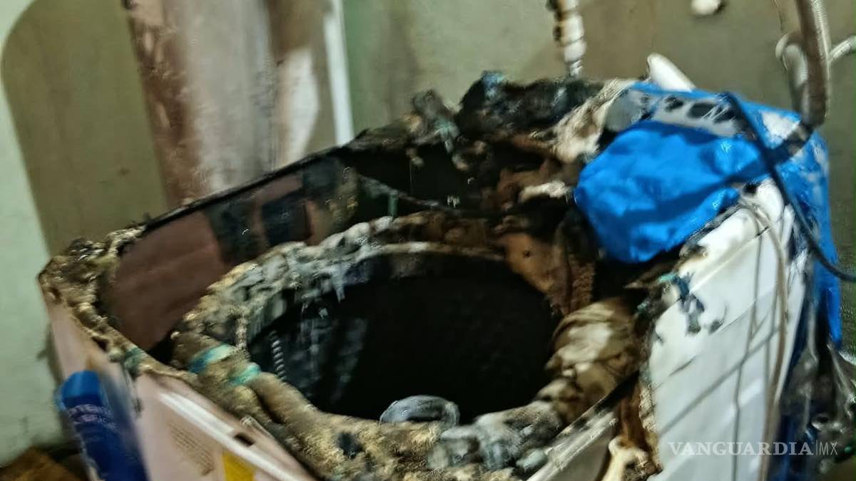 Flamazo convierte su hogar en una ‘trampa de fuego’; hombre acaba quemado, en la Analco