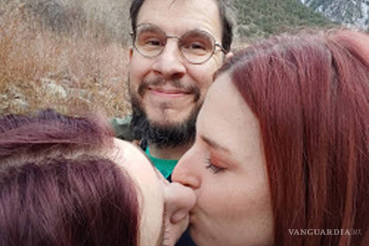 Jovencita viajó 800 km para perder la virginidad con su 'sugar daddy'... y su novia