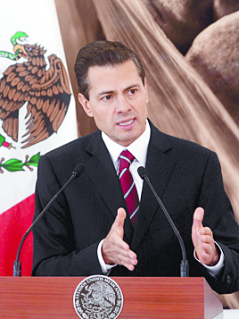 'Están listas las empresas para crear energía limpia', dice EPN.
