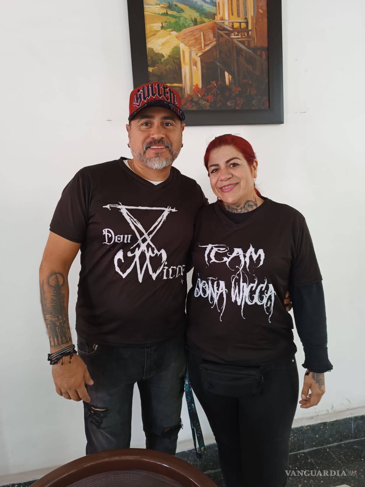 $!En Saltillo, Angie ha encontrado más de 100 trabajos de brujería en una sola tumba.