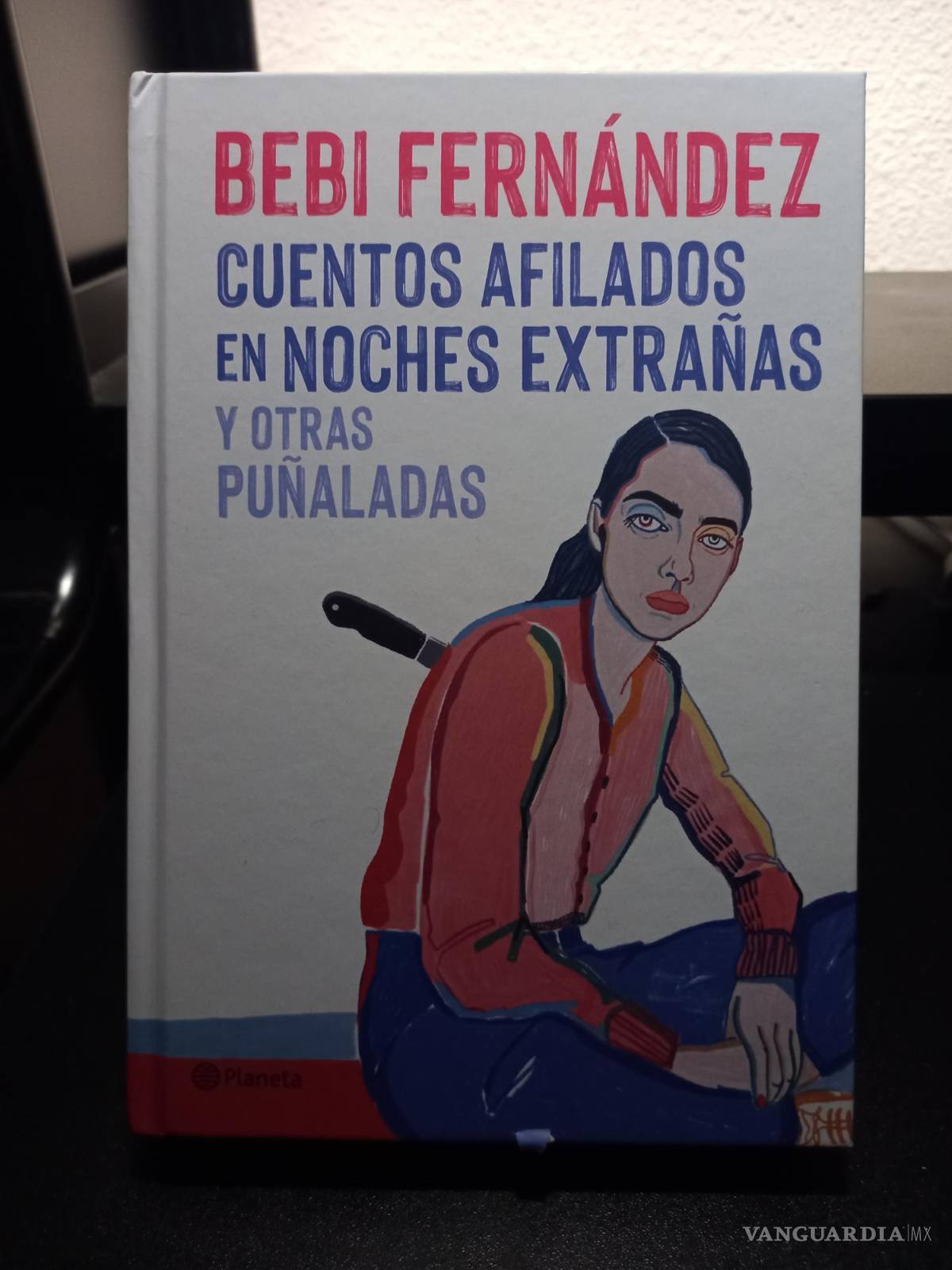 $!Portada del último libro de la peculiar escritora Bebi Fernández.