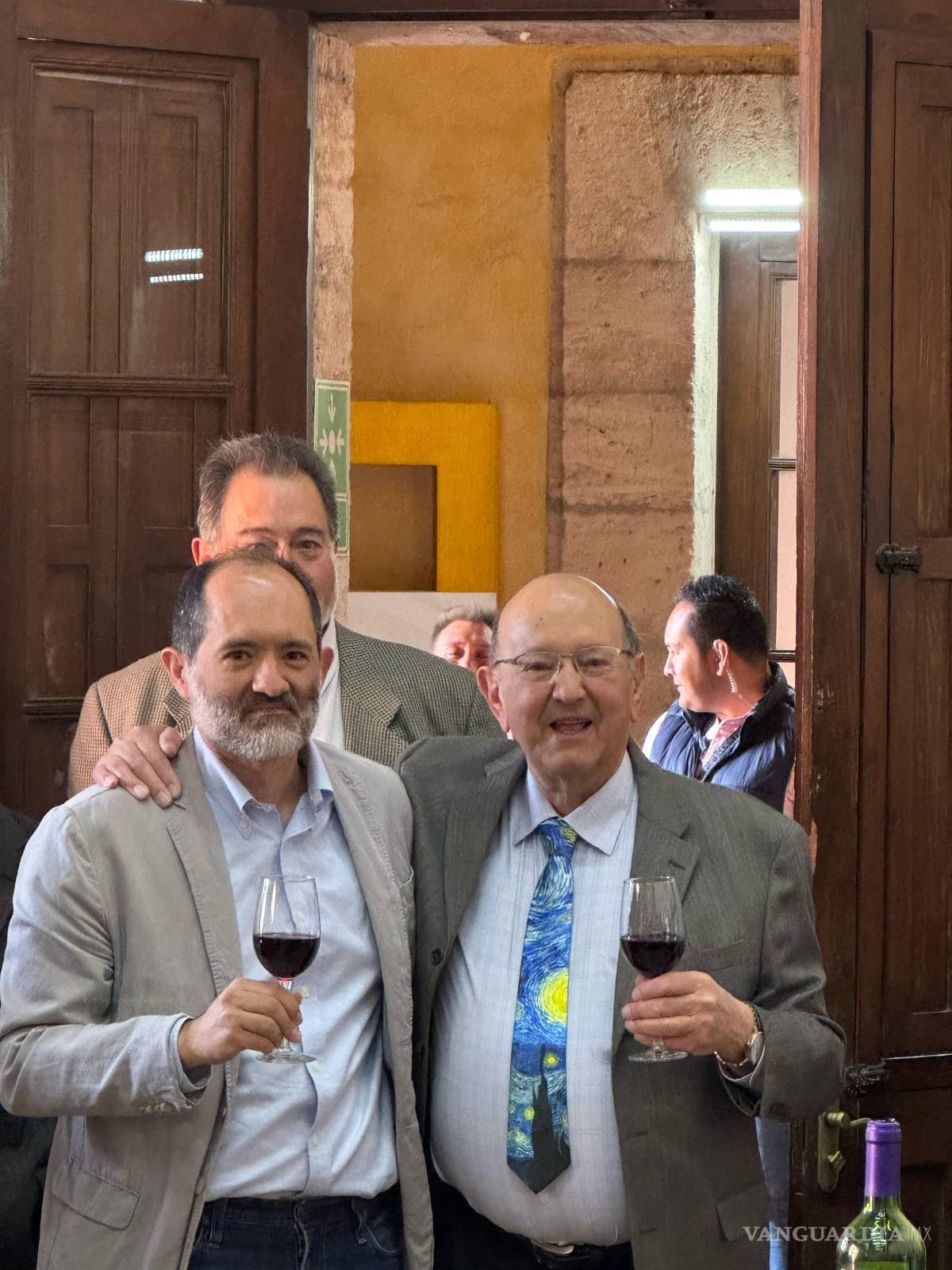 $!El Dr. Carlos Manuel Valdés (D) fue impulsor de la creación de la Escuela de Ciencias Sociales.