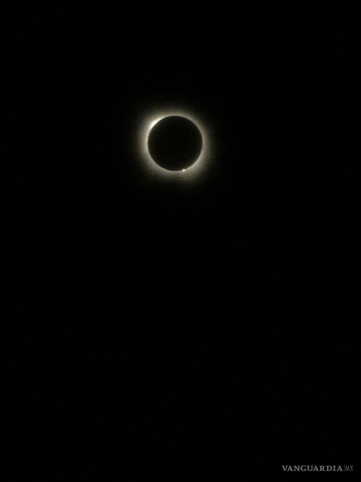 $!El Eclipse Fest reunió a personas de todas las edades y orígenes para celebrar este evento astronómico único en la región fronteriza.