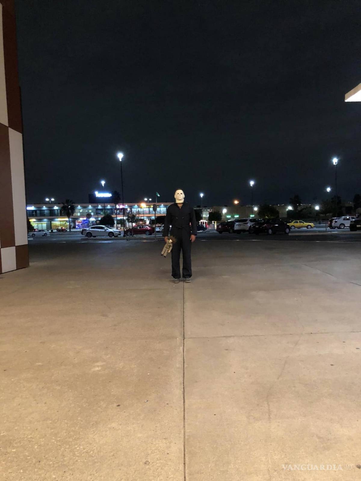 $!La visita al cine quedó filmada en videos y captada en fotografías.