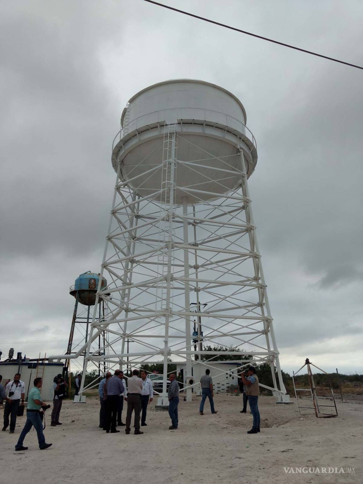 $!Supervisan obras de agua potable y alcantarillado en Piedras Negras