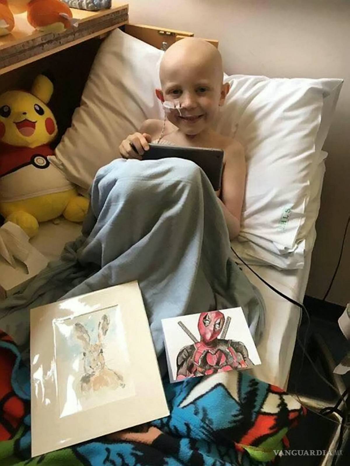 $!Niño de 7 años lucha contra el cáncer rodeado de increíbles obras de arte enviadas de todo el mundo