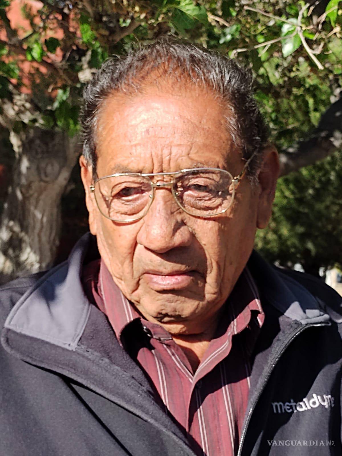 $!Florencio Sifuentes acudió a la casilla de la escuela Primaria “Federico David G Berlanga”; sin embargo, esta fue reubicada.