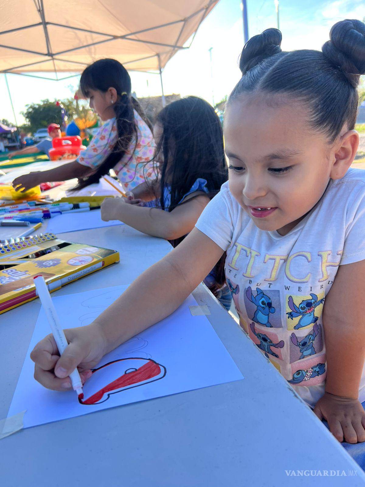 $!El programa, coordinado por el Instituto Municipal de Cultura y la dirección de Arte Urbano, tiene como objetivo brindar espacios donde creadores locales puedan mostrar su talento a la comunidad.