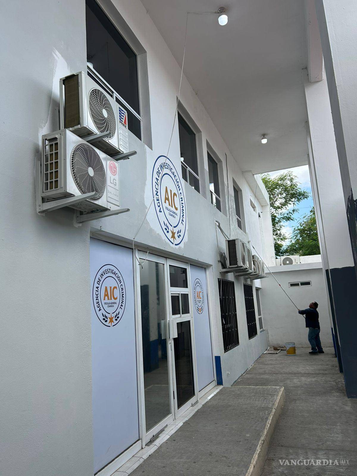 $!La Fiscalía General del Estado lleva a cabo trabajos de remodelación en la Delegación Regional Centro, como parte de un programa de mejoramiento de instalaciones impulsado en todas las delegaciones de la entidad.