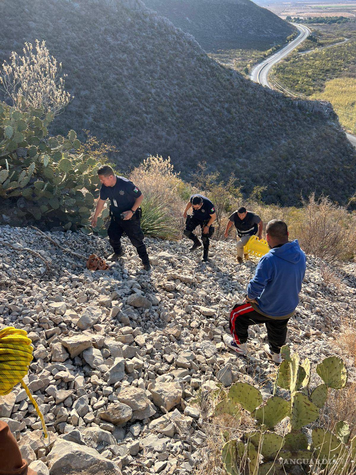$!Autoridades exhortaron a la población a extremar precauciones al practicar senderismo, debido a las pendientes pronunciadas y riesgos naturales del área.