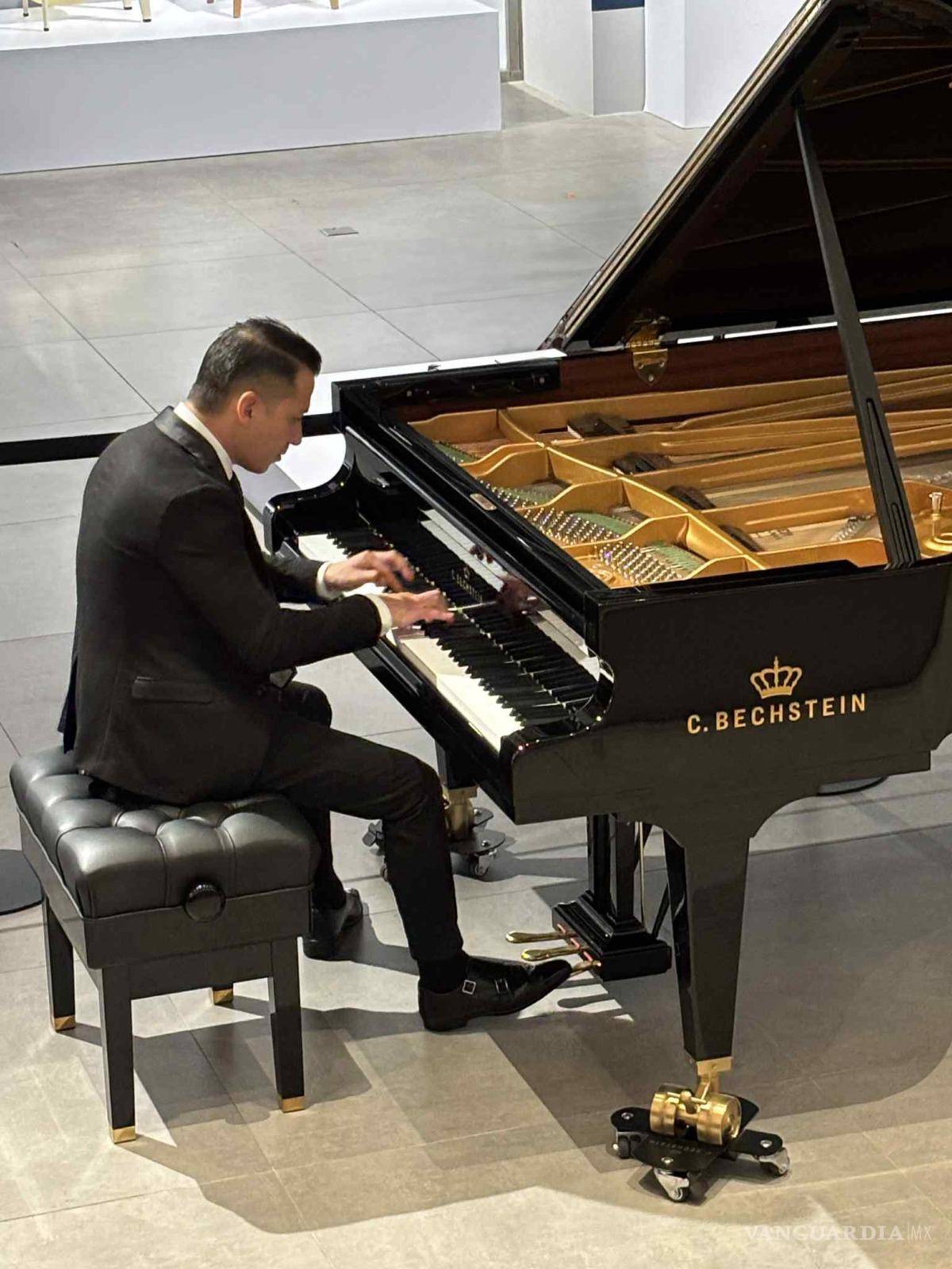 $!Además de conciertos de música clásica, el pianista trabaja en proyectos especiales inspirados en temas cinematográficos.