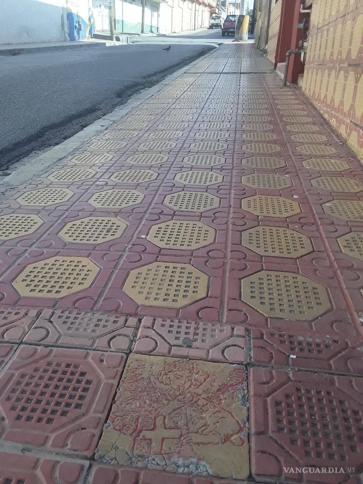 $!Descubren misteriosos mosaicos 'satánicos' en el centro de Saltillo