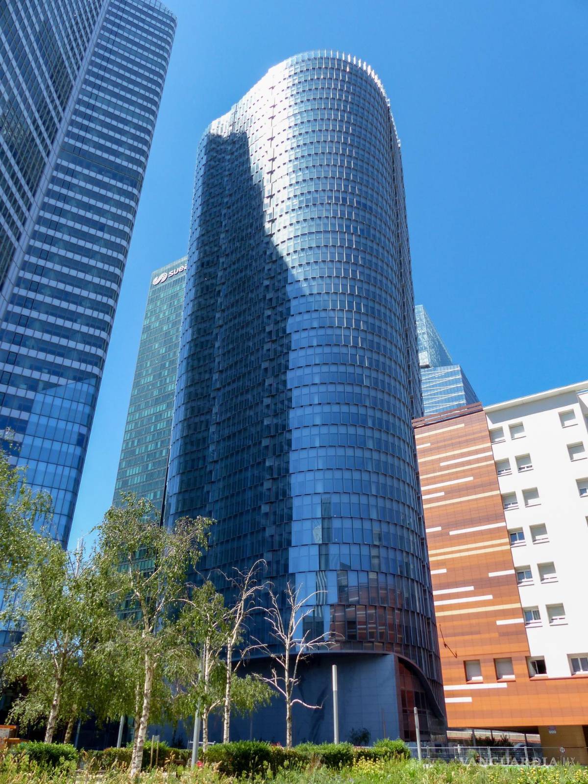 $!El rascacielos Tour Alto en Francia. EFE/Thomas Pichereau