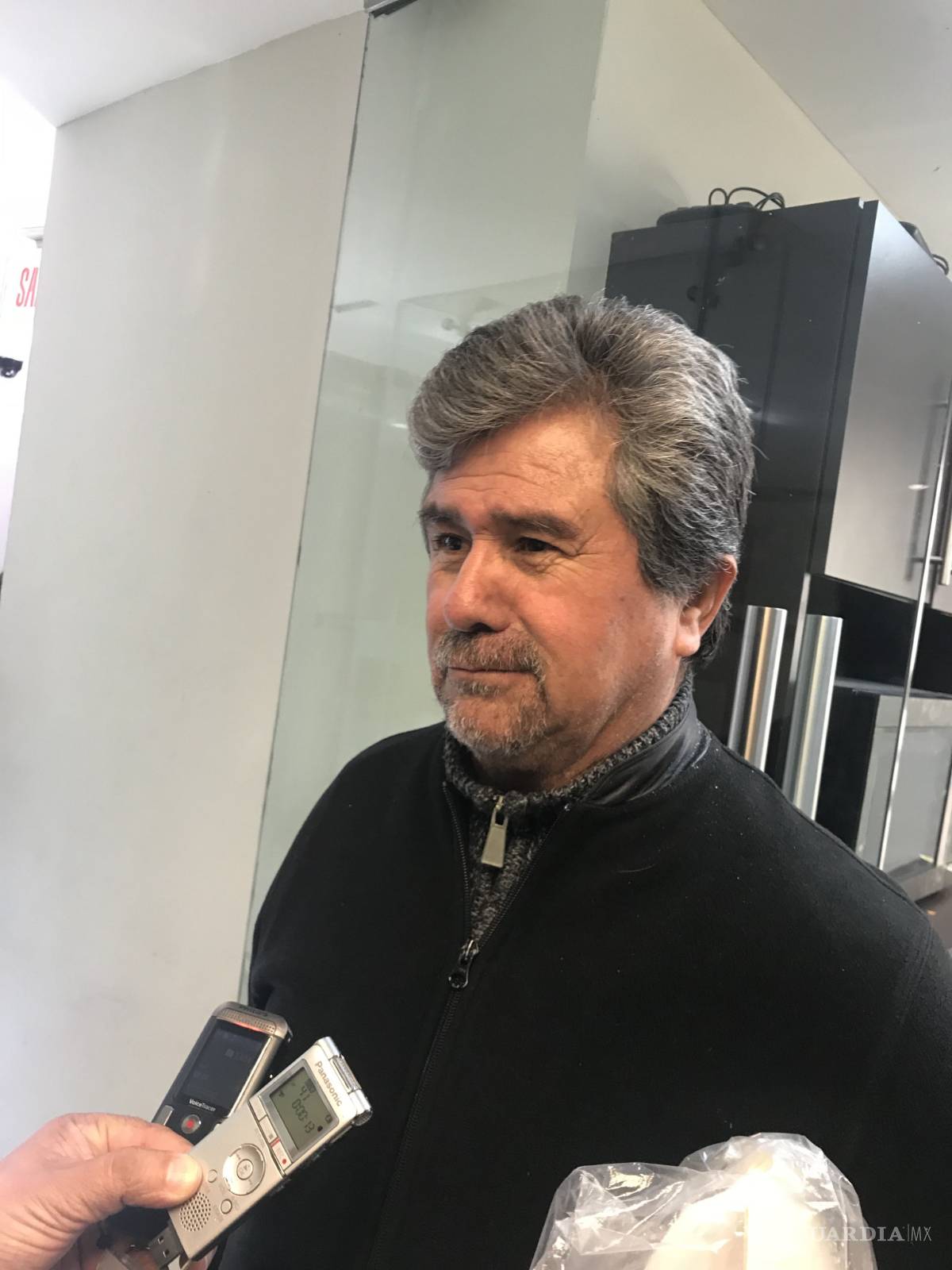 $!Exigen profes de Coahuila aclarar destino de 3 mil mdp