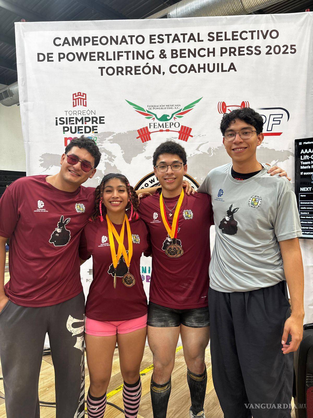 $!El equipo de powerlifting del TecNM – Instituto Tecnológico de Saltillo tuvo una actuación relevante en el Campeonato Estatal celebrado en Torreón, al obtener una medalla de oro, dos de bronce y un cuarto lugar.